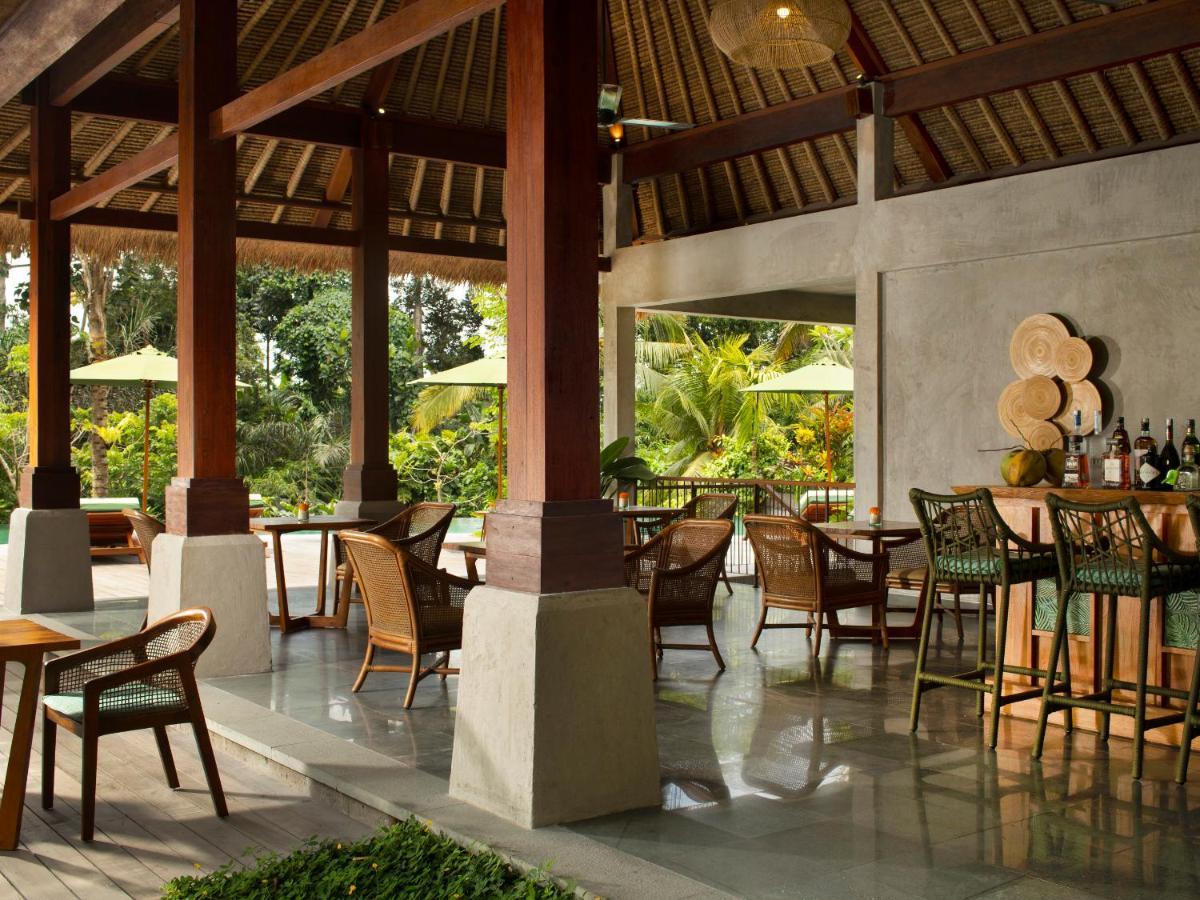 Отель Adiwana Suweta Убуд Экстерьер фото The bar at the Four Seasons Resort Bali at Sayan